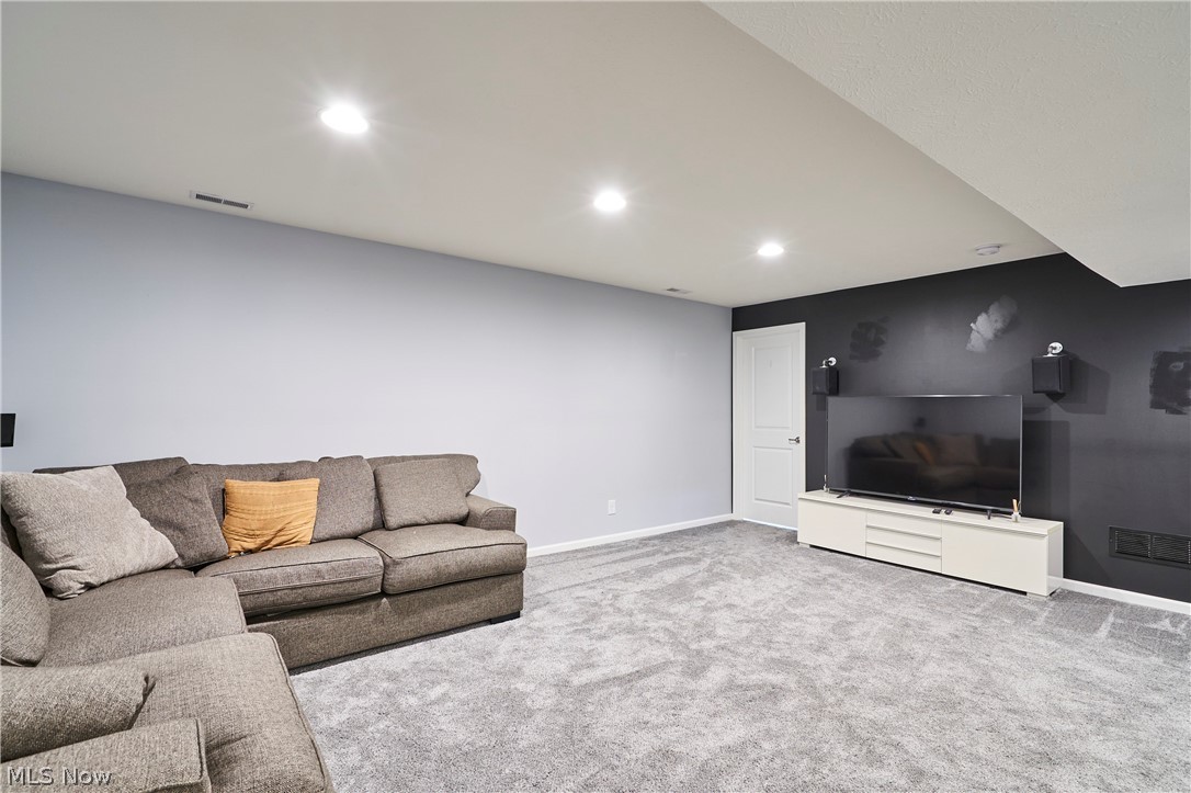 Easton Creek Condo - Residential