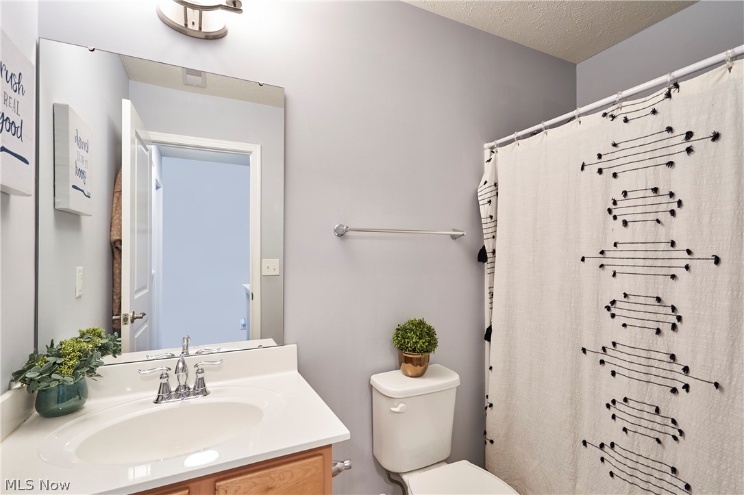 Easton Creek Condo - Residential