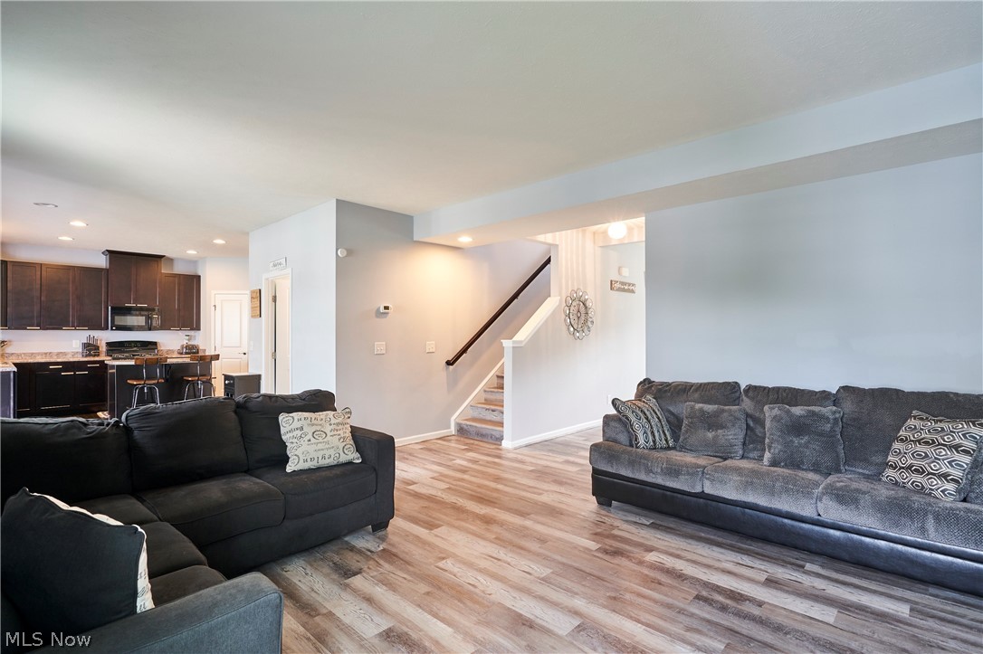 Easton Creek Condo - Residential