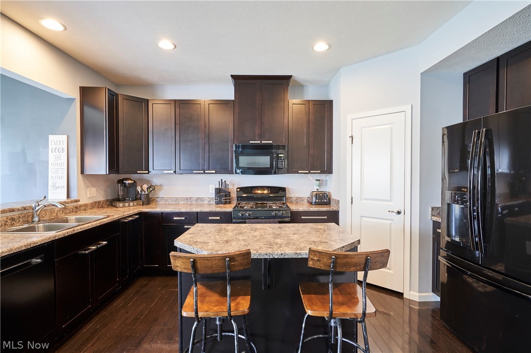 Easton Creek Condo - Residential