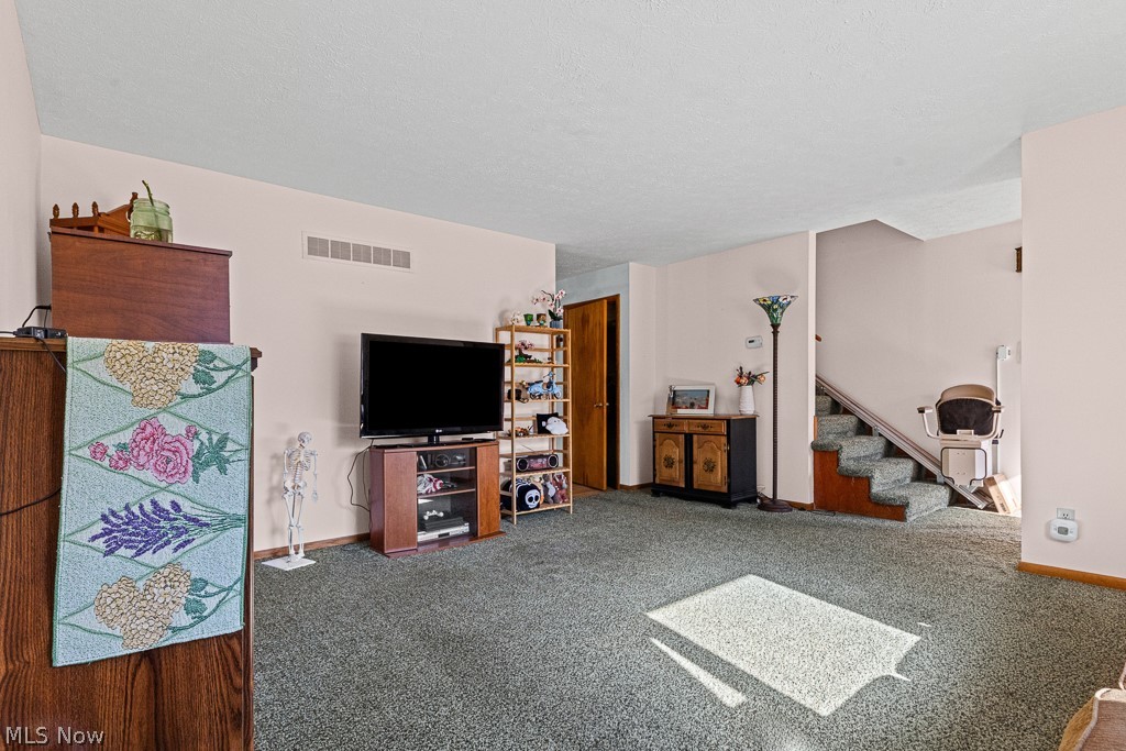 West Newton Ave Allotment - Residential Income