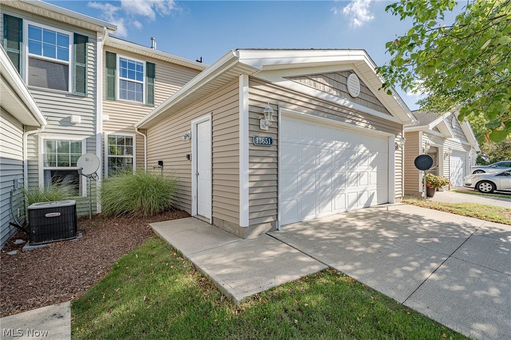 Photo of 13651 Woodcroft, North Royalton, OH 44133 (MLS # 5186529)