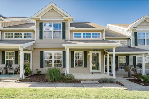 Photo of 13651 Woodcroft, North Royalton, OH 44133 (MLS # 5186529)