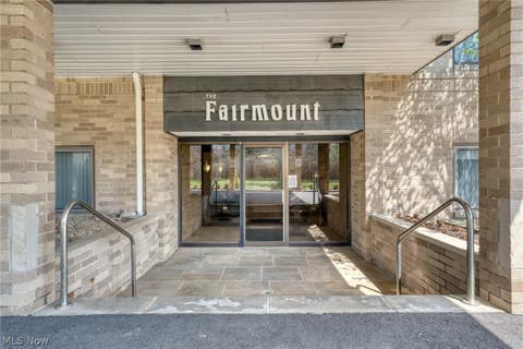 Photo for 25805 Fairmount Boulevard 304