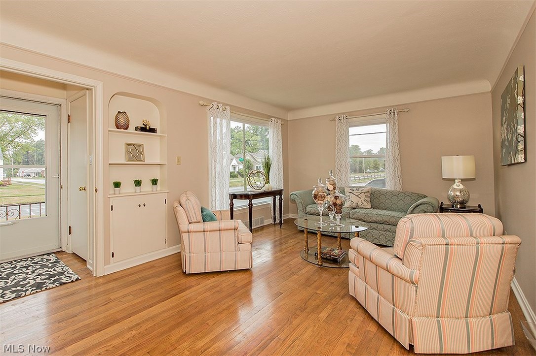 Quayle Telling Realty Companys - Residential