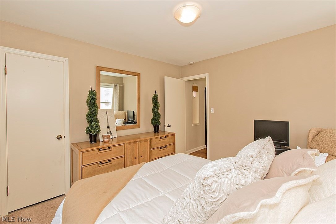 Quayle Telling Realty Companys - Residential
