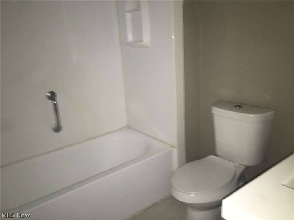 Elm Hill Estates - Residential Lease