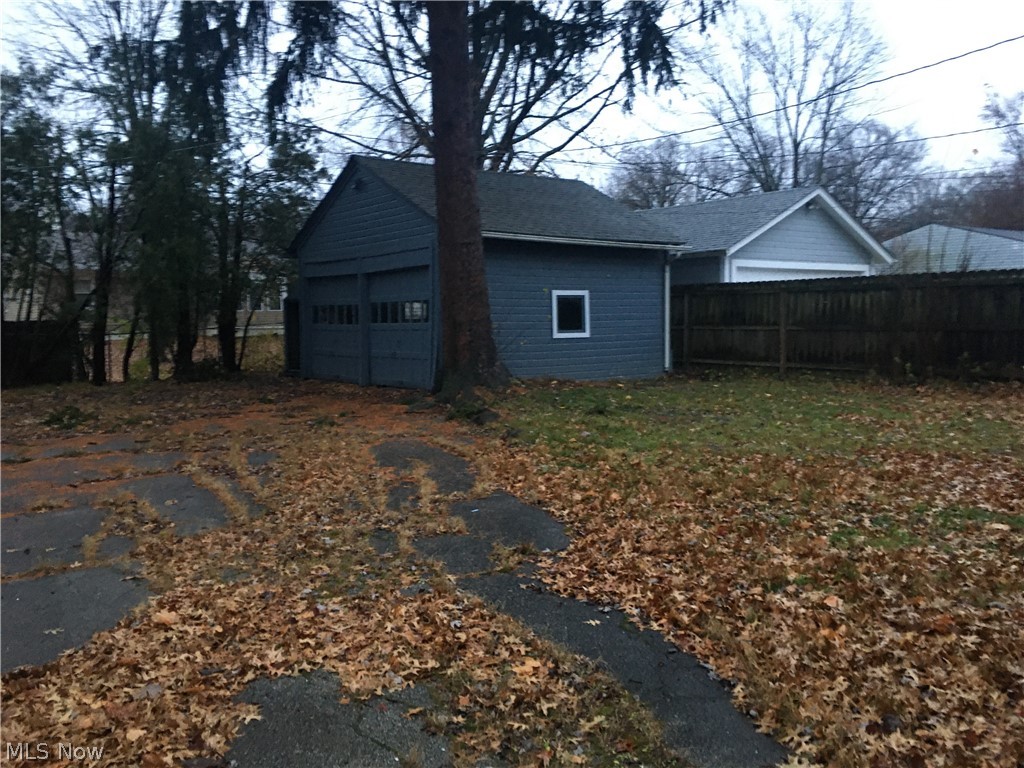 Elm Hill Estates - Residential Lease