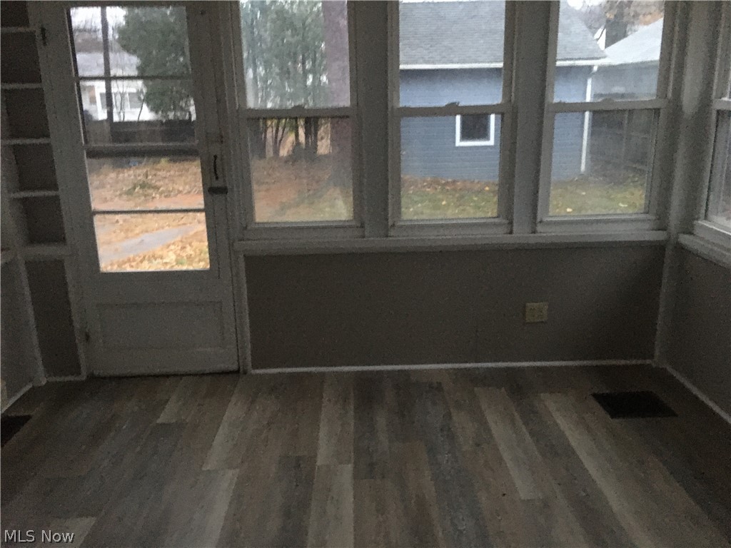 Elm Hill Estates - Residential Lease