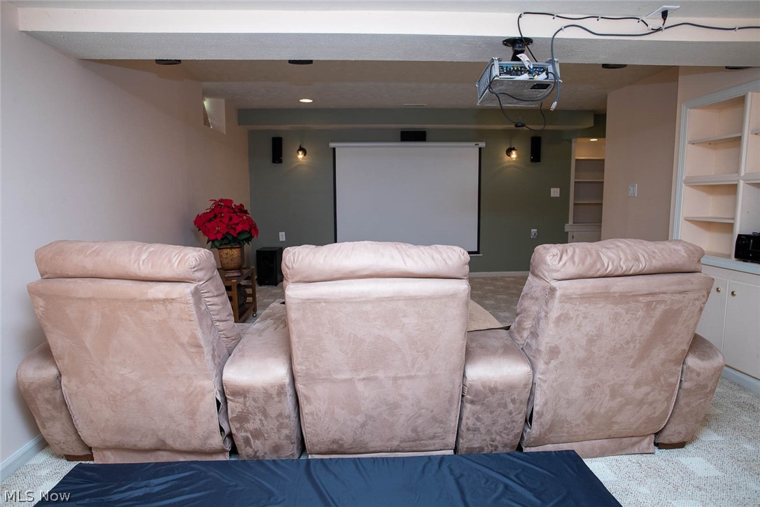 Thousand Oaks Estate Sub - Residential