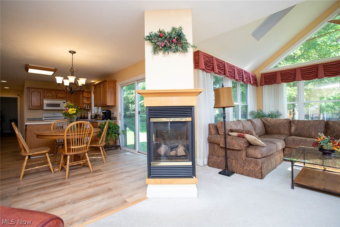 Thousand Oaks Estate Sub - Residential