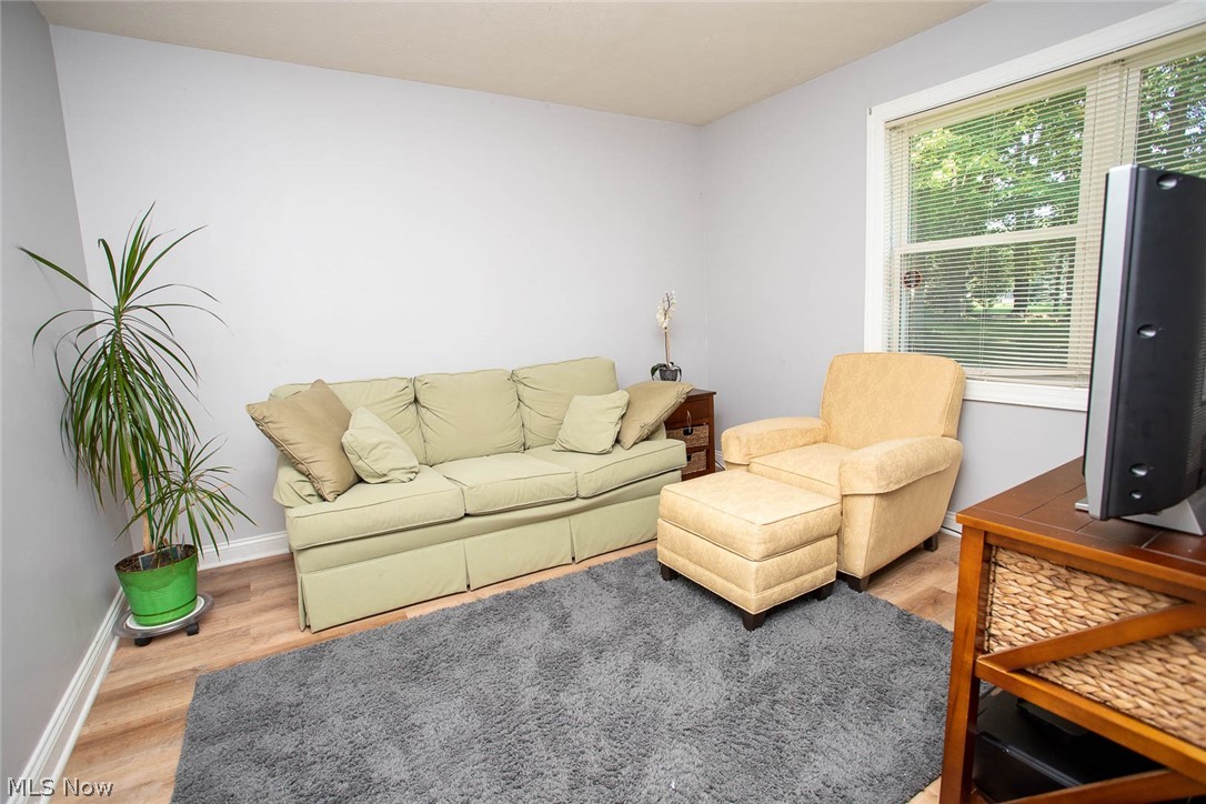 Thousand Oaks Estate Sub - Residential