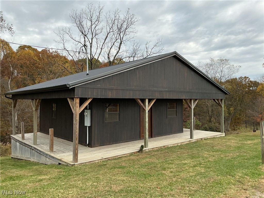 Photo of 10550 Symmes Creek Road, Adamsville, OH 43802 (MLS # 5169208)