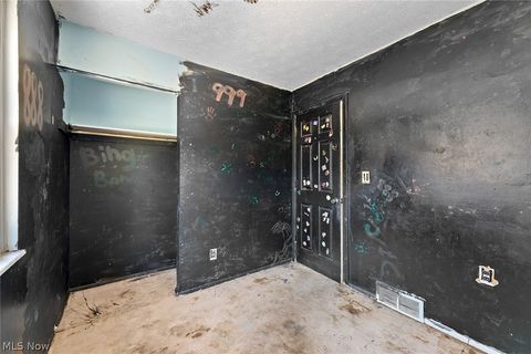 Tiny photo for 152 Kreiner Avenue, Akron, OH 44312 (MLS # 5217750)