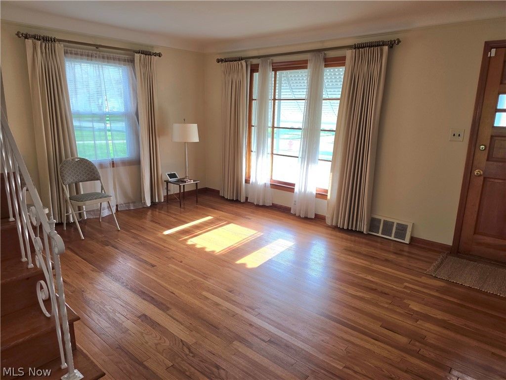 Photo of 5093 Nan Linn Drive, Willoughby, OH 44094 (MLS # 5202519)