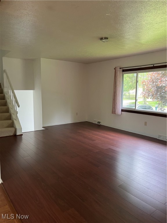 10053 Ridgewood Drive, Twinsburg, Ohio image 3