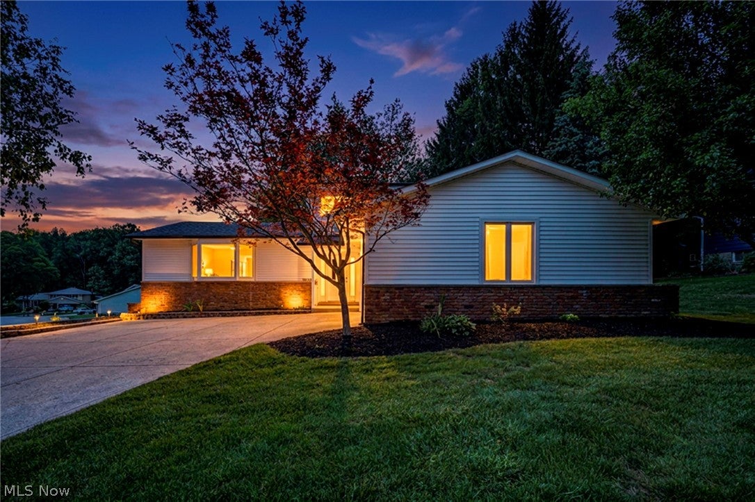 5660 Elm Hill Drive