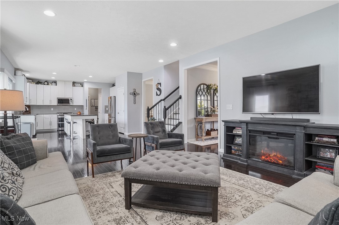 7936 Megan Meadow Drive, Hudson, Ohio image 13
