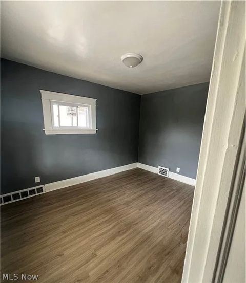 Tiny photo for 3461 E 143rd Street, Cleveland, OH 44120 (MLS # 5210461)