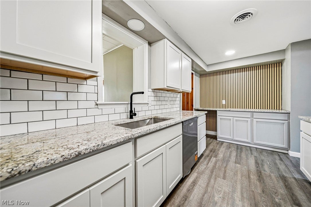 1085 Stevens Boulevard