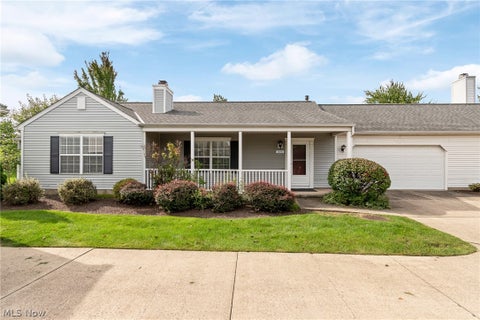 Condo For Sale - 14395 Fullers Lane<br/> Cuyahoga County, Strongsville, OH 44149