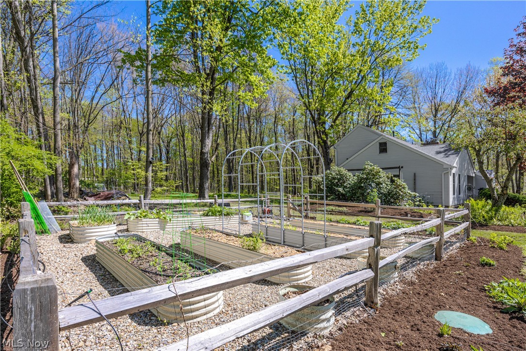 Roy & Pauline E Browns Woodcr - Residential