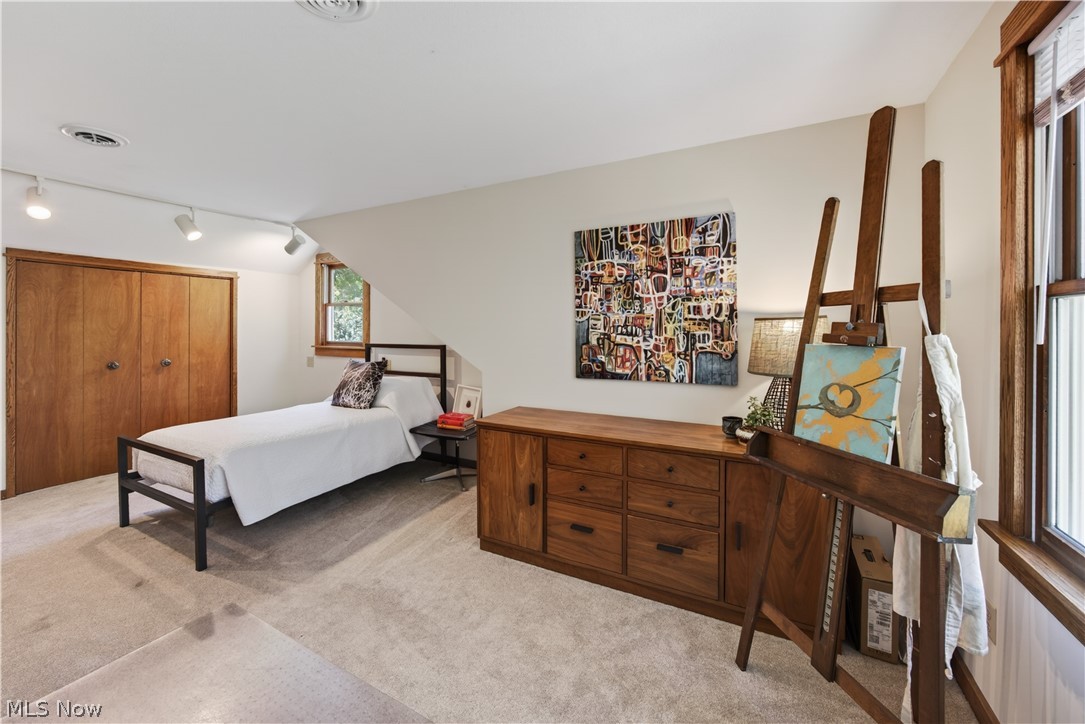 Roy & Pauline E Browns Woodcr - Residential