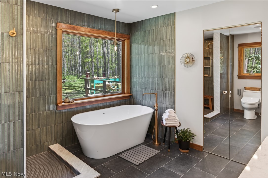 Roy & Pauline E Browns Woodcr - Residential