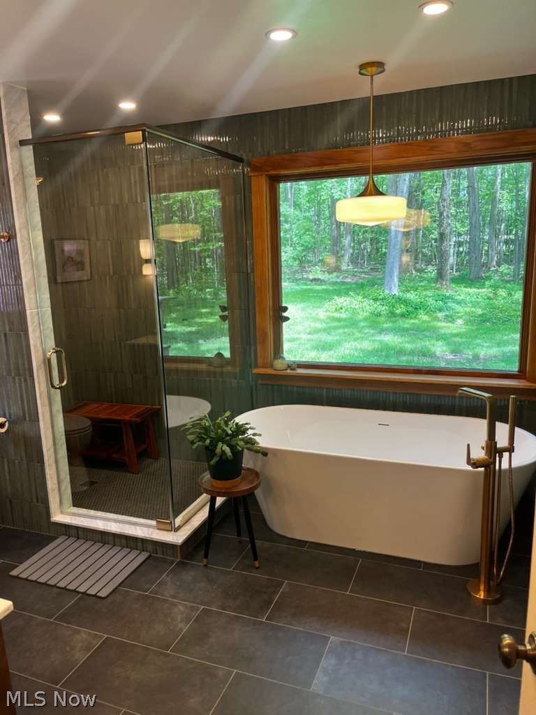 Roy & Pauline E Browns Woodcr - Residential
