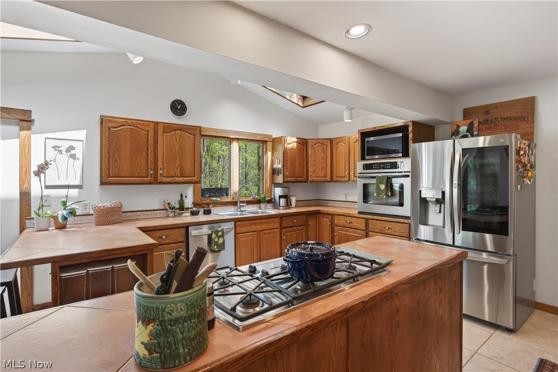Roy & Pauline E Browns Woodcr - Residential