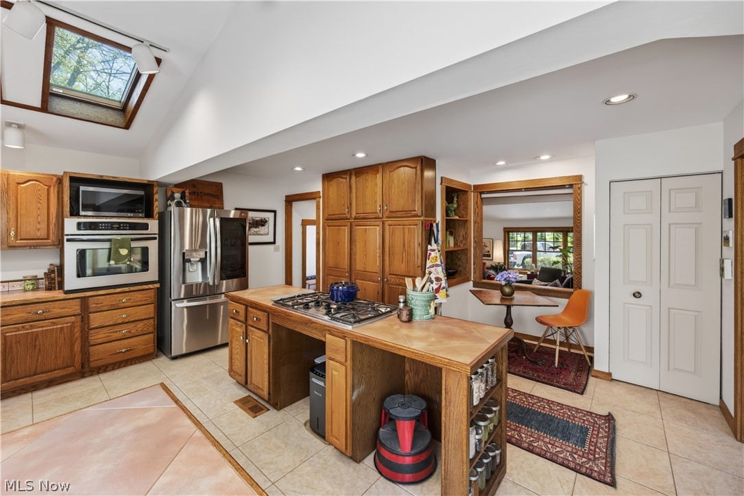 Roy & Pauline E Browns Woodcr - Residential