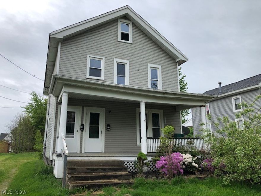 Welcome to 118 E. Walnut St. in Jefferson.  This property was used as a duplex but could be converted back into a single family residence or can remain as a duplex.  Live in one area and rent the other!  This property has four bedrooms and two full baths.  Separate entrances.  There are two kitchens and living areas.  There is a covered front porch and the home has over 1,900 sq.ft. and sits on a 0.38 acre lot.