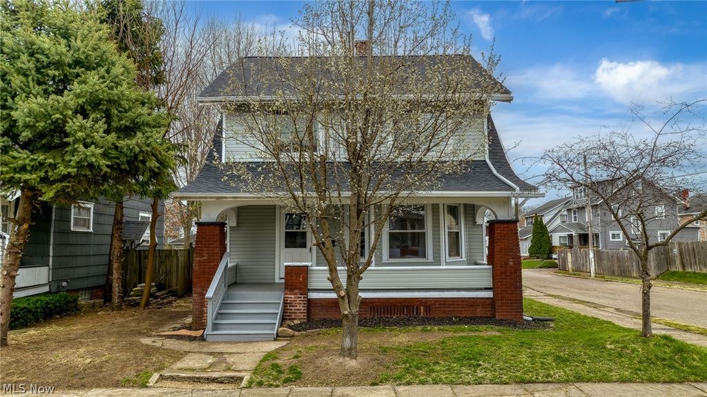 Photo of 600 Arlington Avenue NW, Canton, OH 44708 (MLS # 5198027)