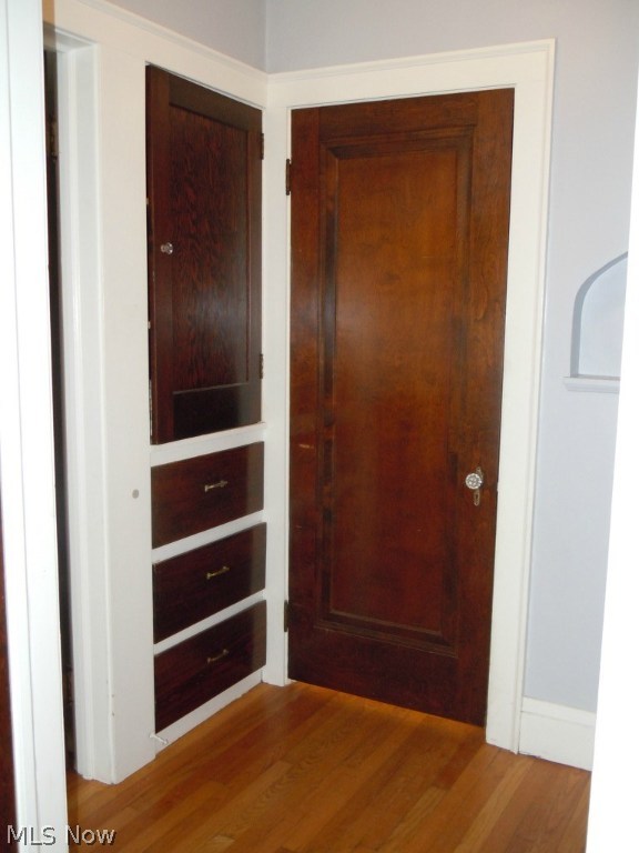 Vans - Residential Lease