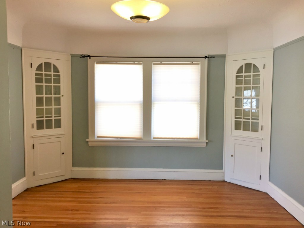 Vans - Residential Lease