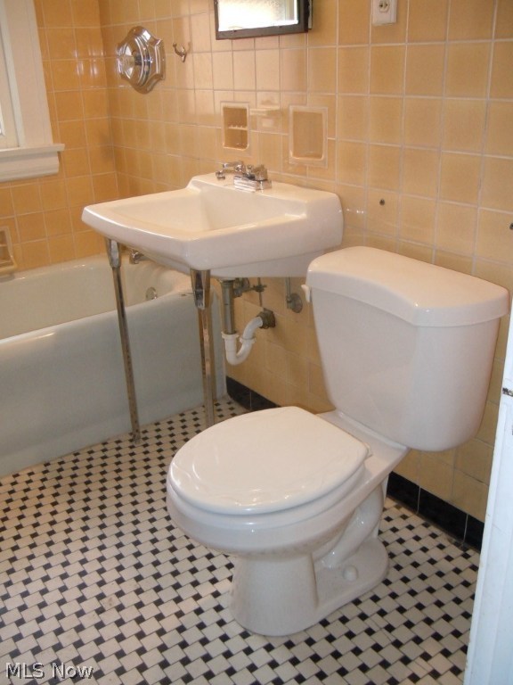 Vans - Residential Lease