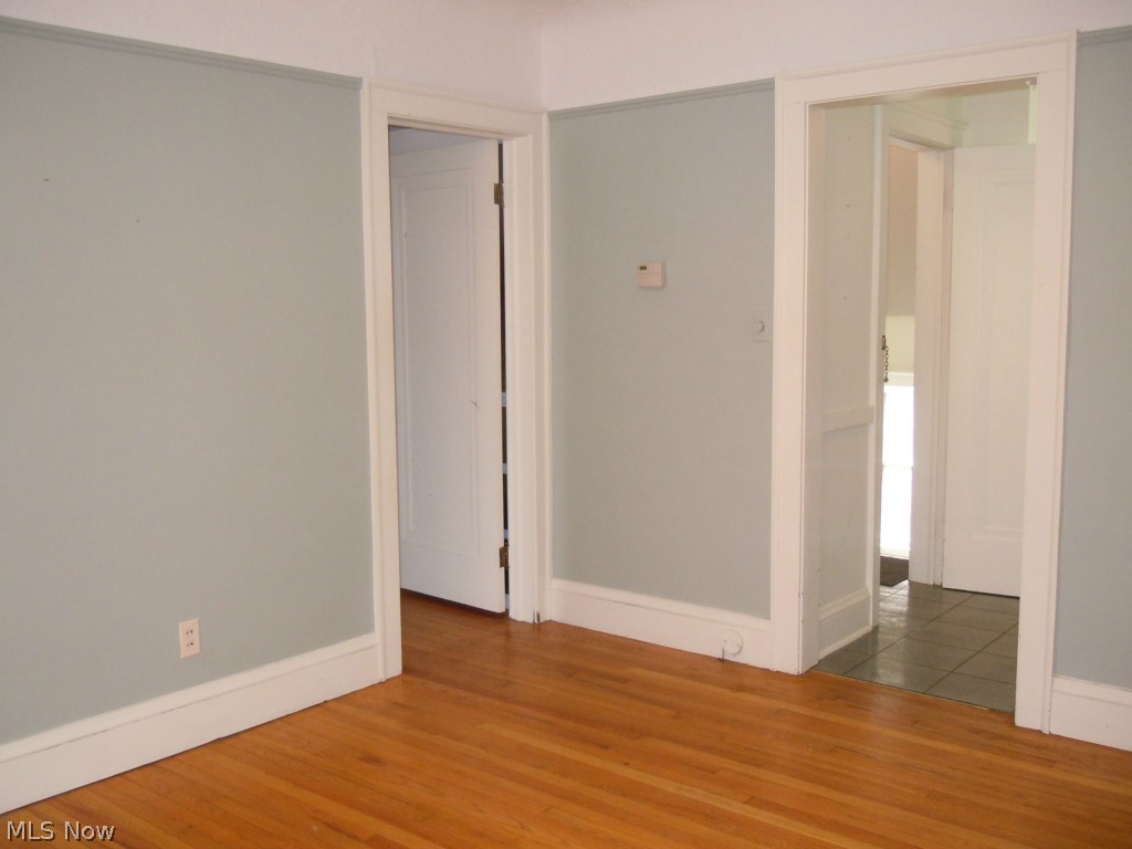 Vans - Residential Lease