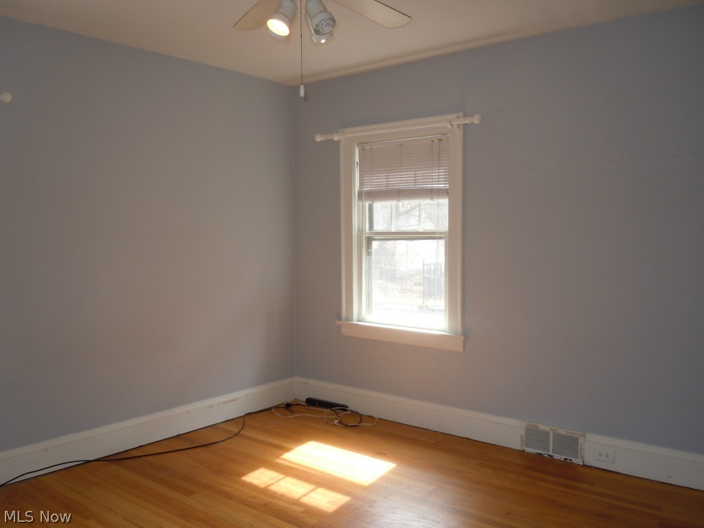 Vans - Residential Lease