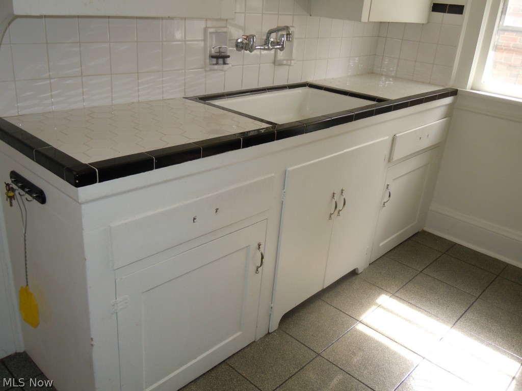 Vans - Residential Lease