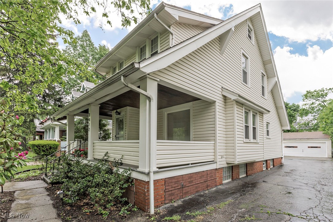 3412 Euclid Heights Boulevard