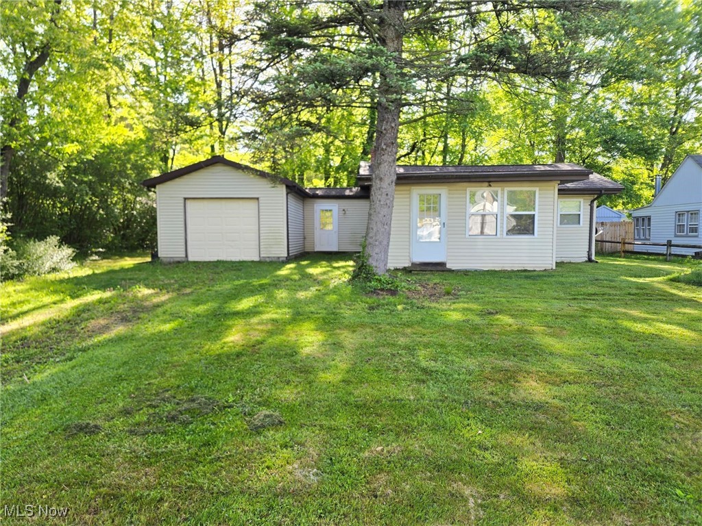1461 Parkview Drive, Madison, Ohio image 1