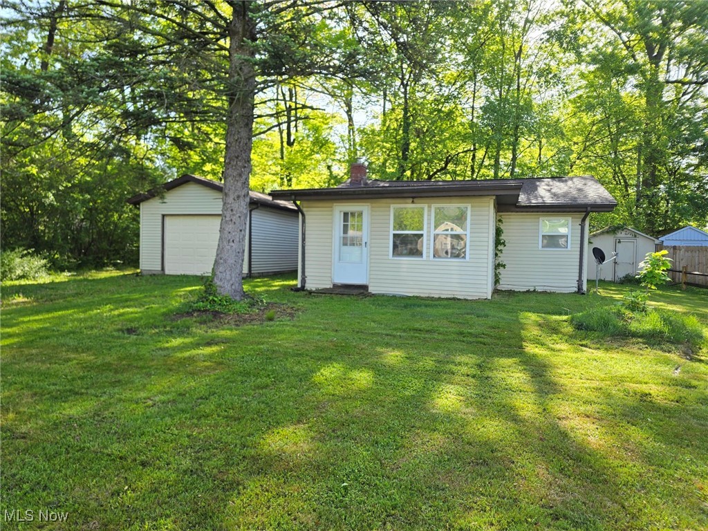 1461 Parkview Drive, Madison, Ohio image 3