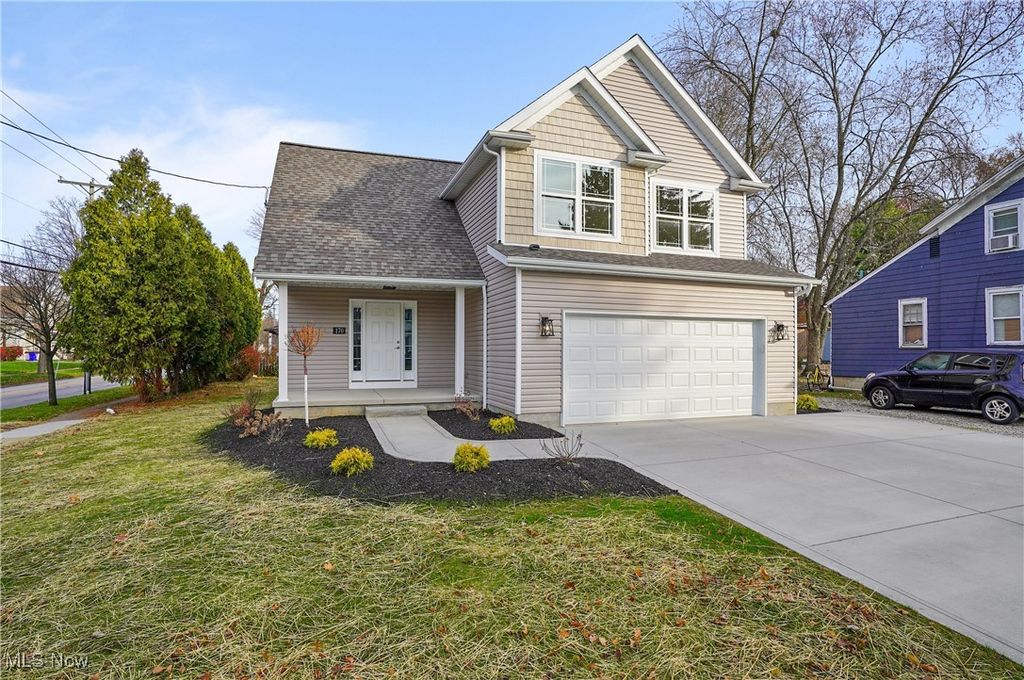 Photo of 170 N Prospect Street, Ravenna, OH 44266 (MLS # 5177070)