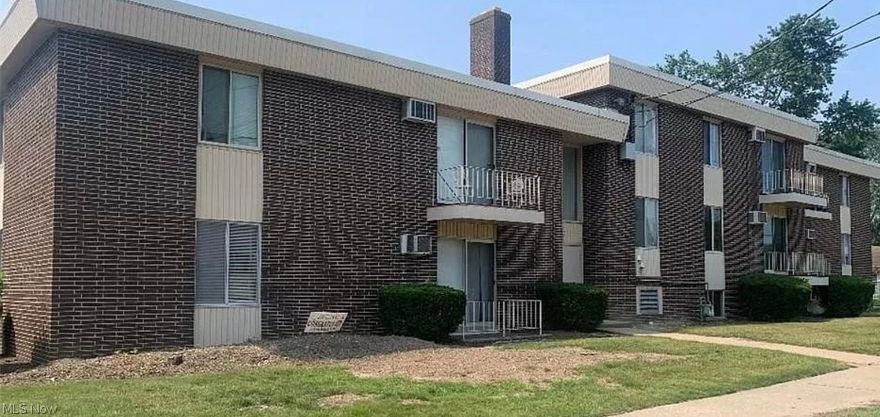 This recently renovated 2 bedroom, 1 1/2 bath condo could be yours. The building was remodeled, just bring your decorating skills. Laundry room located on 1st floor and easy access to garage where it is conveniently located outside back door. Shopping and schools near by.