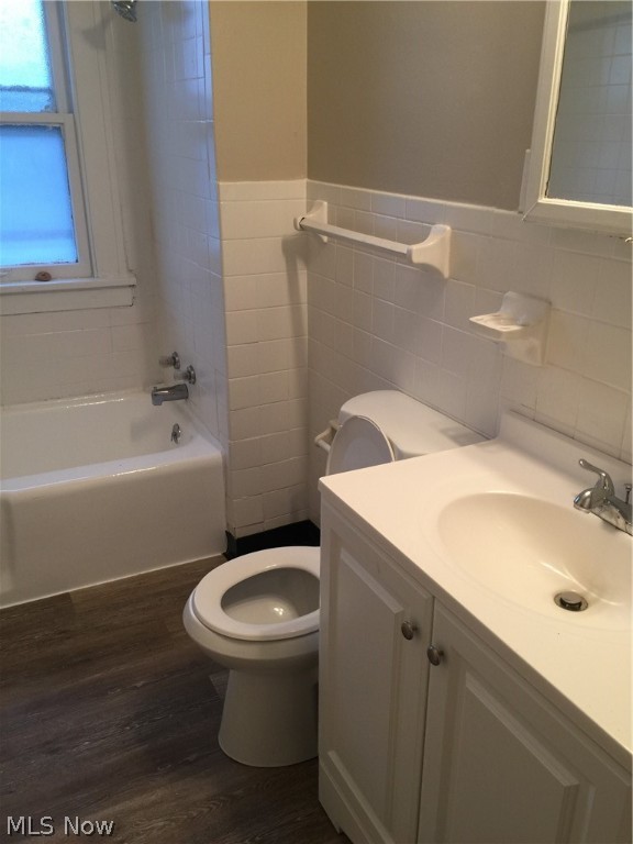 Mix King & Gibbs - Residential Lease