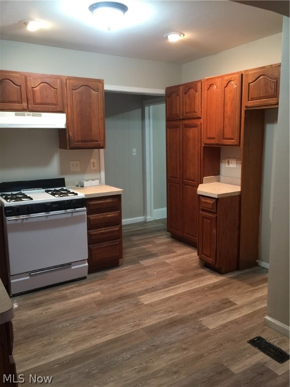 Mix King & Gibbs - Residential Lease