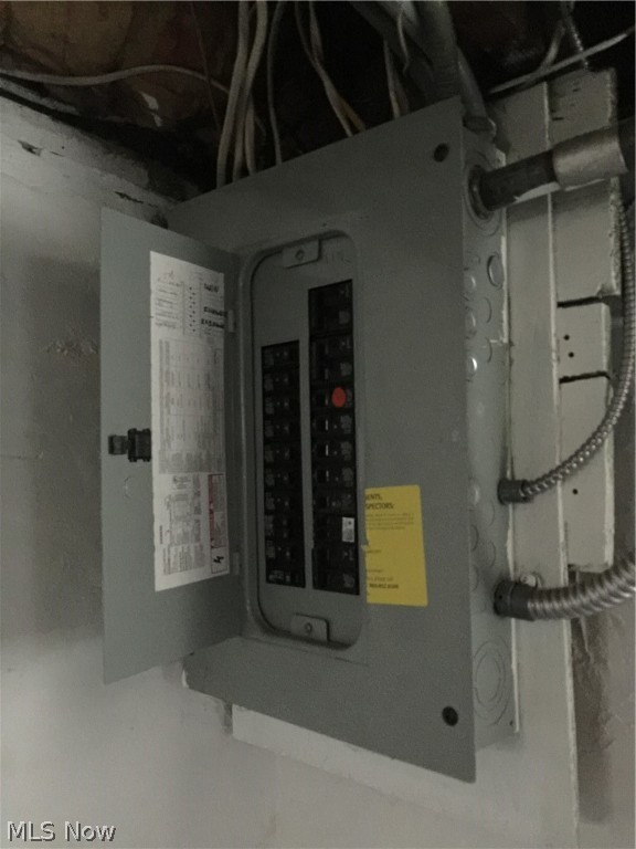 Mix King & Gibbs - Residential Lease