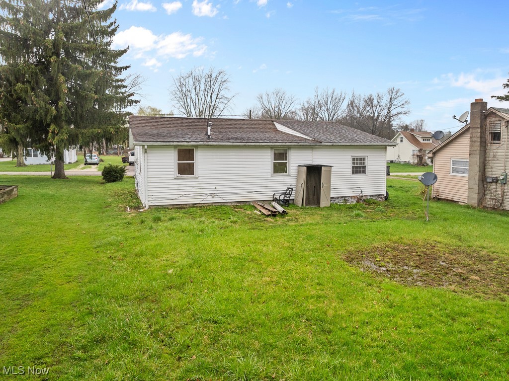 11368 Homestead Avenue, Alliance, Ohio image 32