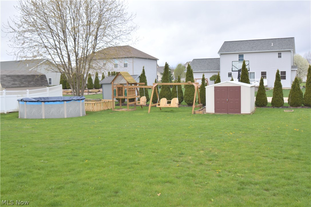 Carrousel Corners 1 - Residential