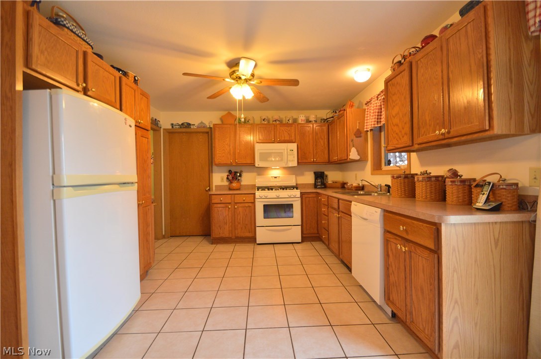 Carrousel Corners 1 - Residential